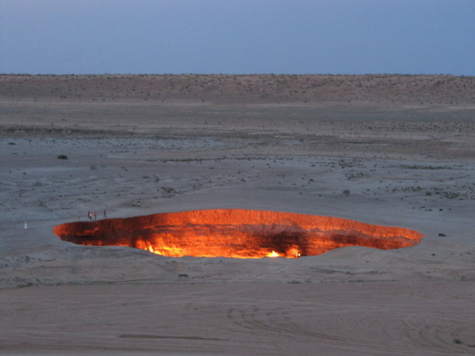 Darvaza crater Turkmenistan